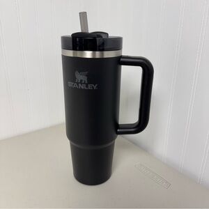 Stanley Black Tumbler 30oz